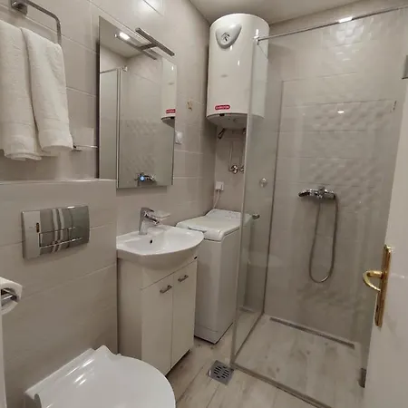 Lira Beo Apartment *